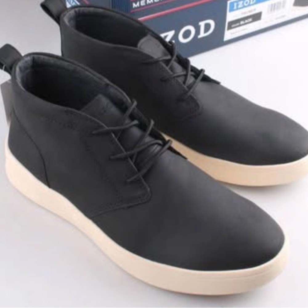 Izod Men’s Palmer Chukka Boots - size 10